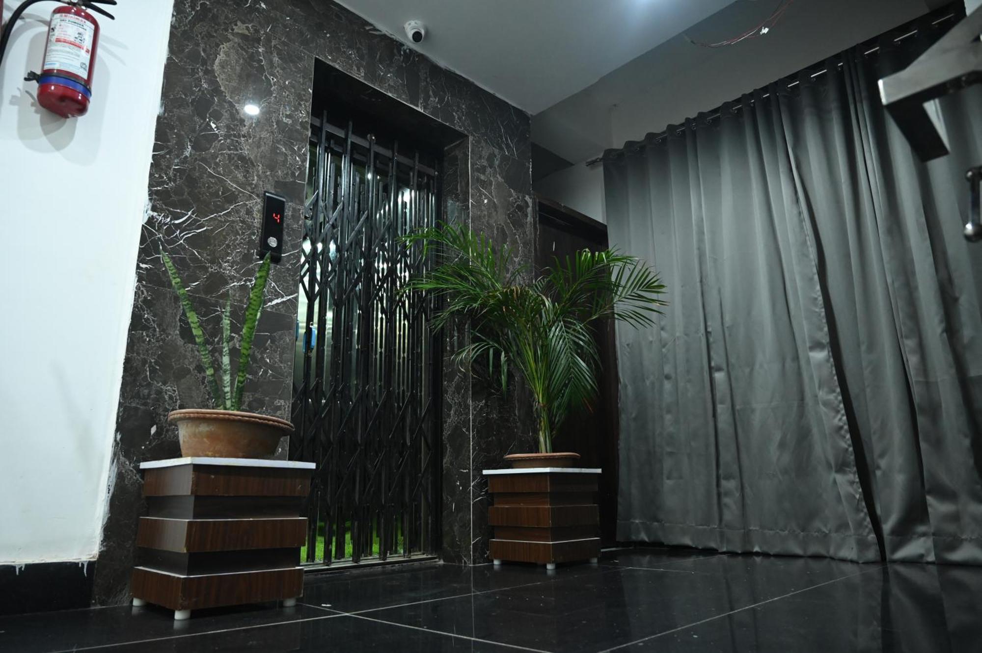 Hotel Diamant Inn Patna  Kültér fotó