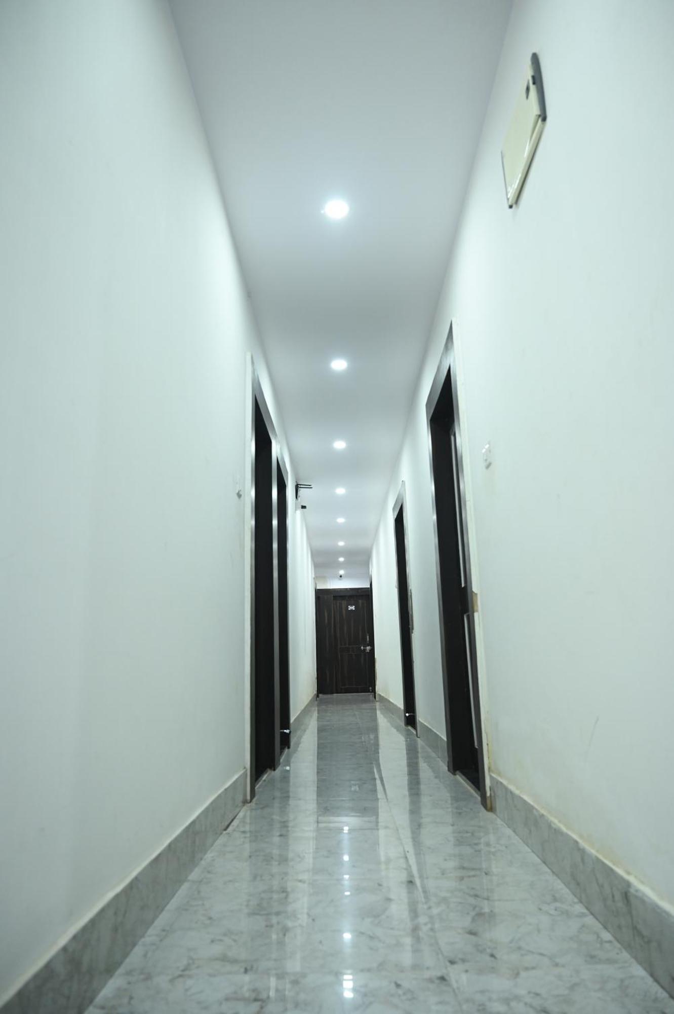 Hotel Diamant Inn Patna  Kültér fotó